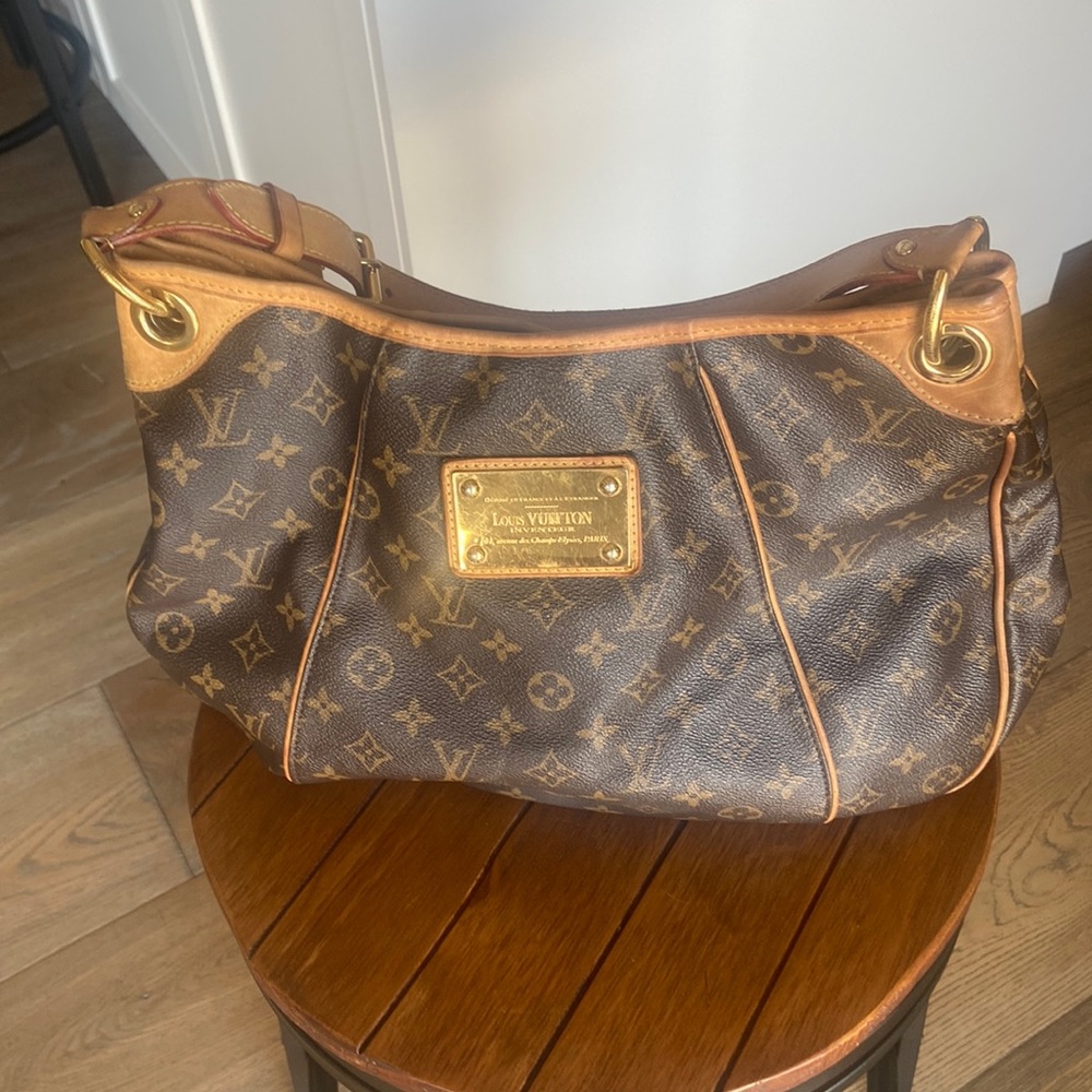 Louis Vuitton Galleria PM Authentic Excellent Condition
